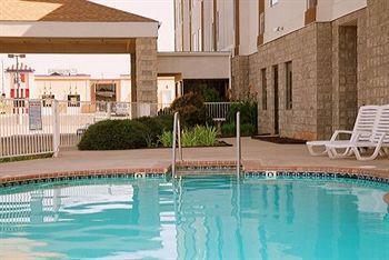 Chisholm Suite Hotel Duncan Εξωτερικό φωτογραφία